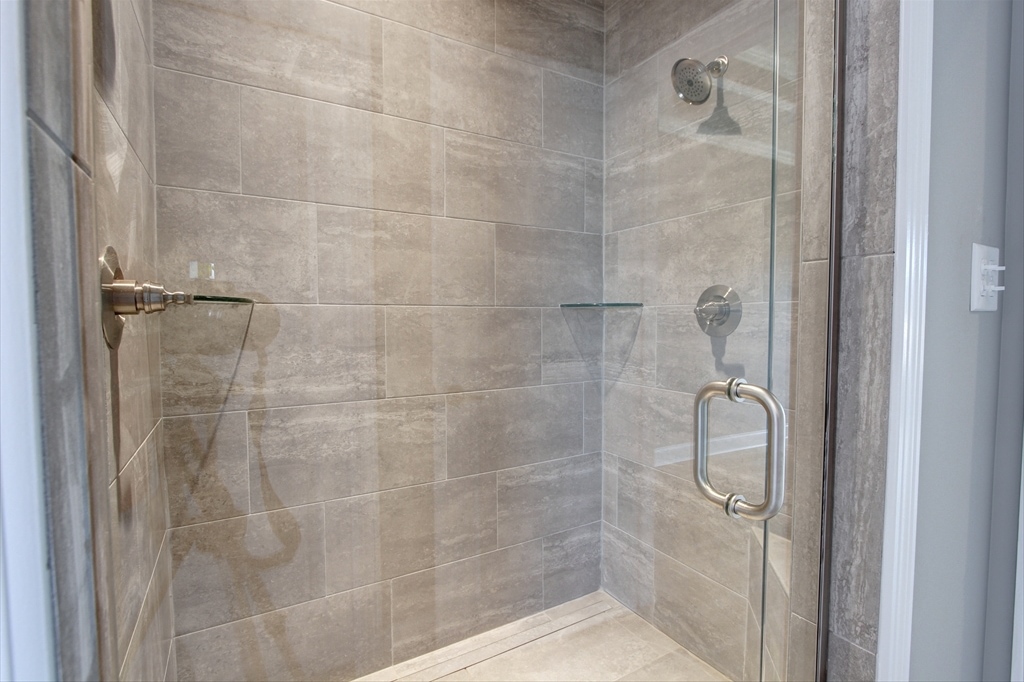 MasterBath Rimless Door